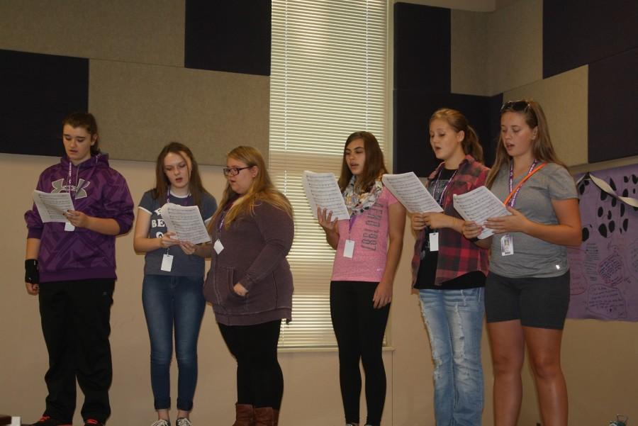 Middle School Choir Practices for Upcoming Performance.