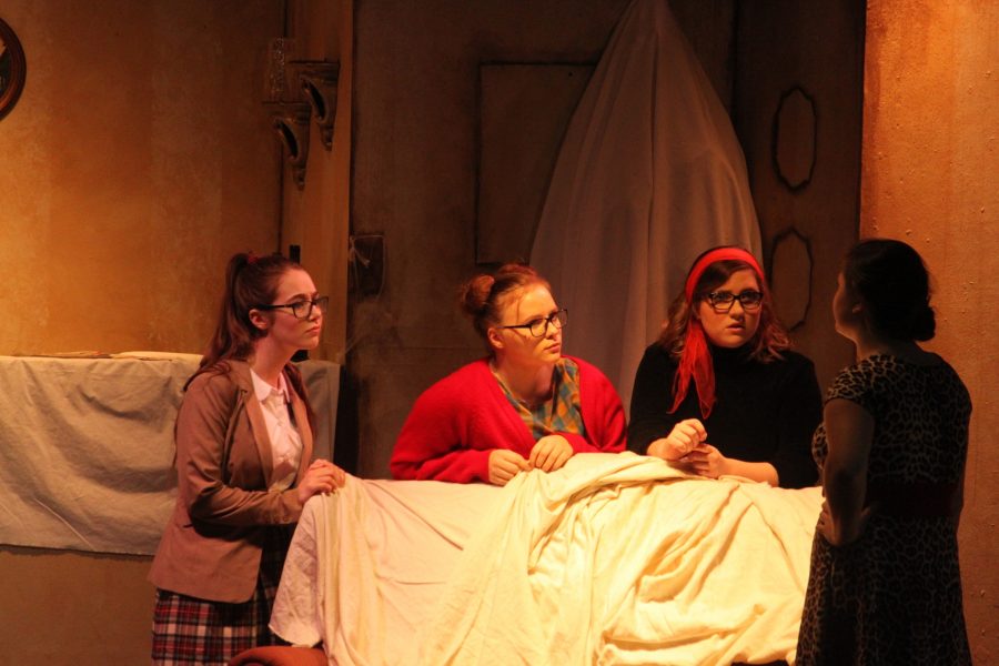 High School Students Put on Production of Fall Play