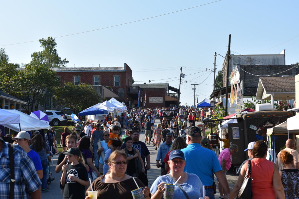 The annual Fair Grove Fall Festival