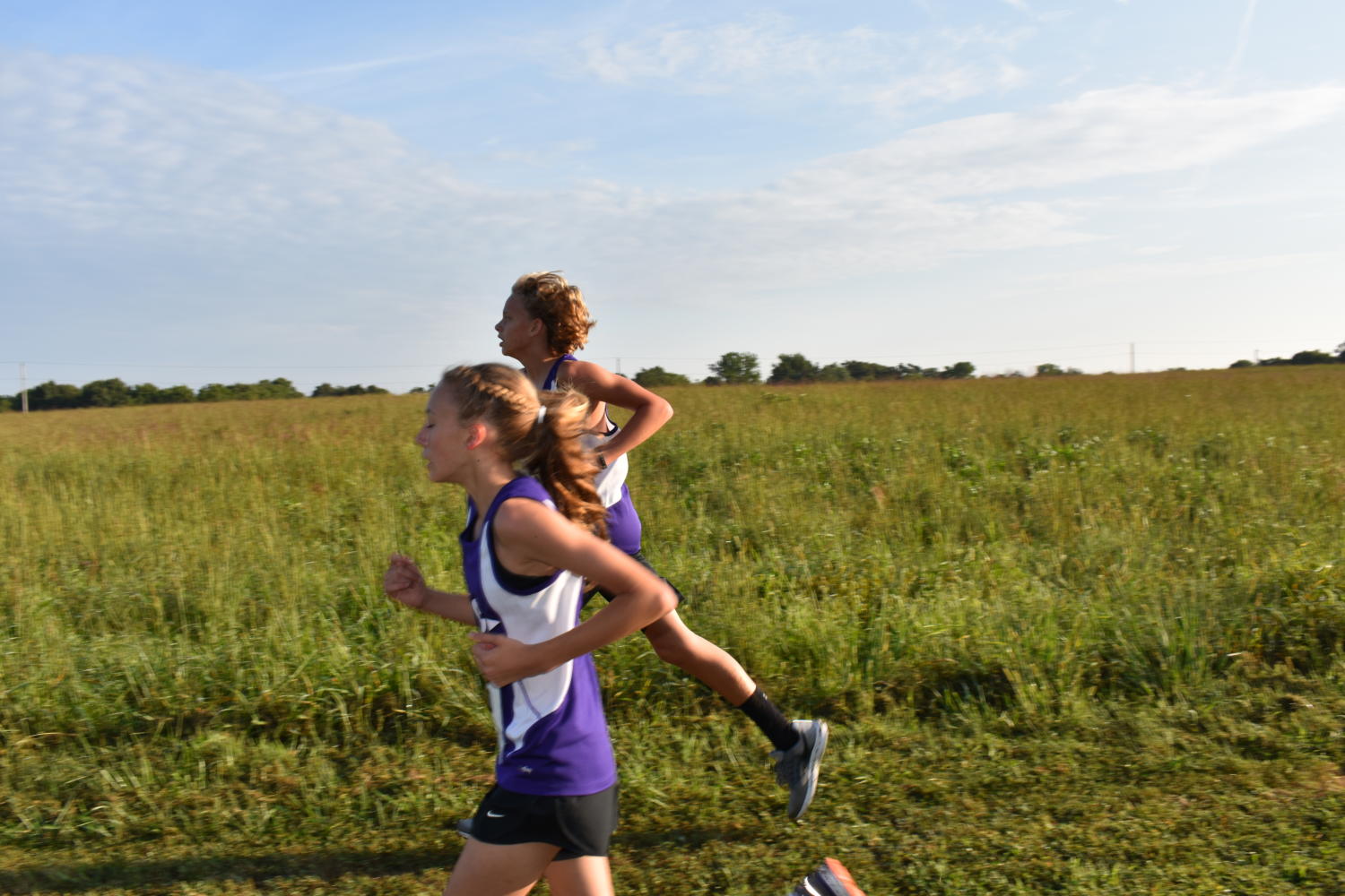 Middle school cross country competes at Fellows Lake