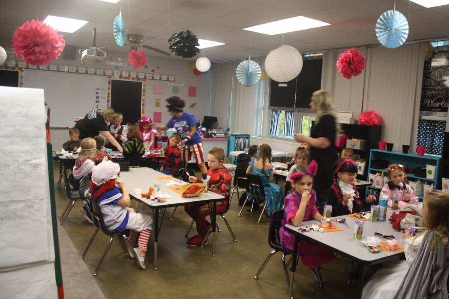 Classroom of young Fair Grove eagles having their Halloween party. 