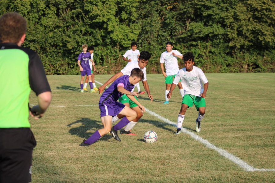 Brandon Kandlbinder dribbling the ball against Parkview on 9/14. (Photo taken by Riley Frazier)