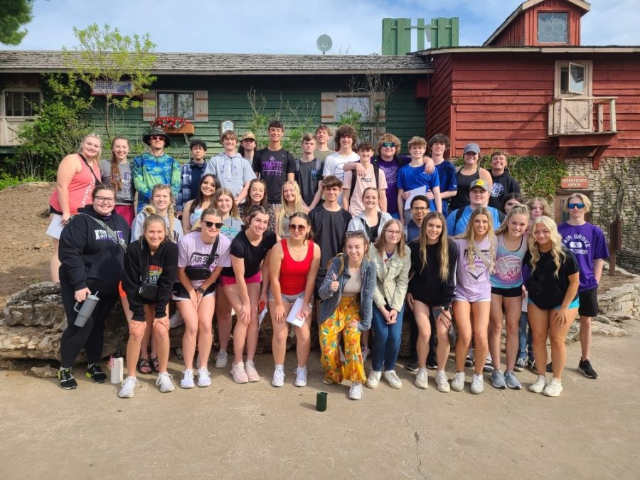 Fair Grove High School Chemistry and Calculus classes on their field trip to Silver Dollar City. (photo provided by Lindsay Dunning)