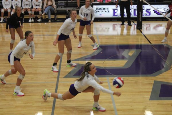 Volleyball Sets Up a New Season