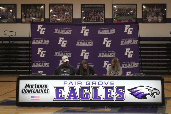 Senior Taylor Green singing for Southwest Baptist University with her parents Mike Green (left) and Melissa Green (right)