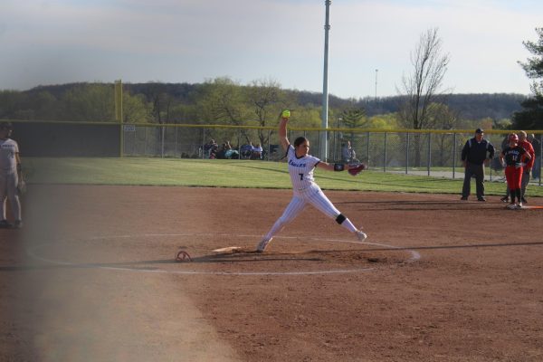 Fair Grove Softball Stepping Up to the Plate
