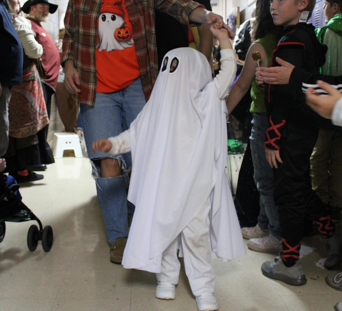 Fair Grove Elementary students dressed up for this holiday season. This ¨Boo-tiful¨ costume was worn on October 31, 2025. Next to the ghost is Karlie Crandall in a ninja costume. 