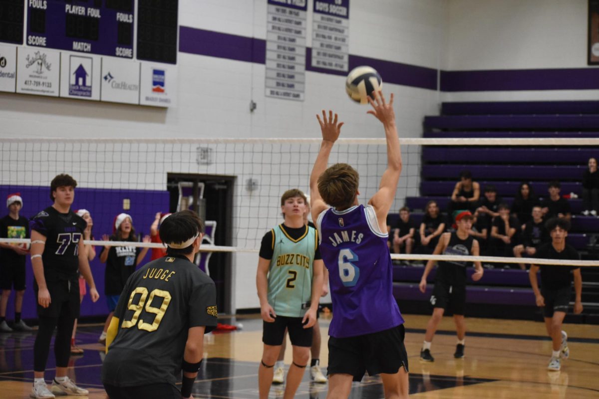 The Senior ManPuff team, "Naughty", playing against the Nutcrackers. In the front it is Grant Fuller (12),  Jakoeby Mcdannald (12), Luke Trehal (12), and Macklen Johnson (12).  In the back it is Wyatt Barber (11), and Skyler Todd (12).