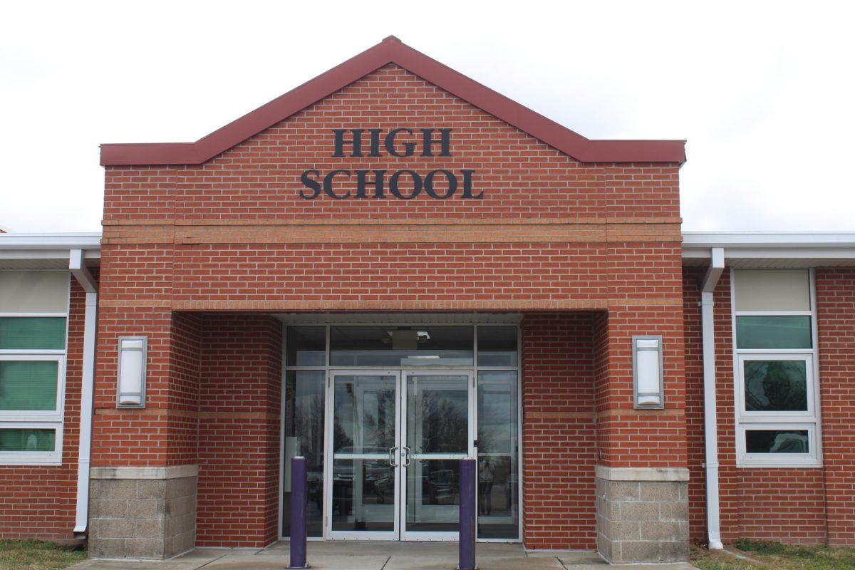 Fair Grove High School Snow Day is decided by the superintendent, Doctor Christian Overstreet. The process has many steps which includes looking over the roads and speaking to professionals.